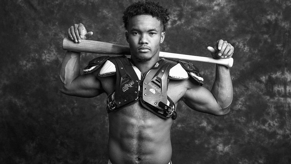 Kyler Murray chooses the NFL over the MLB