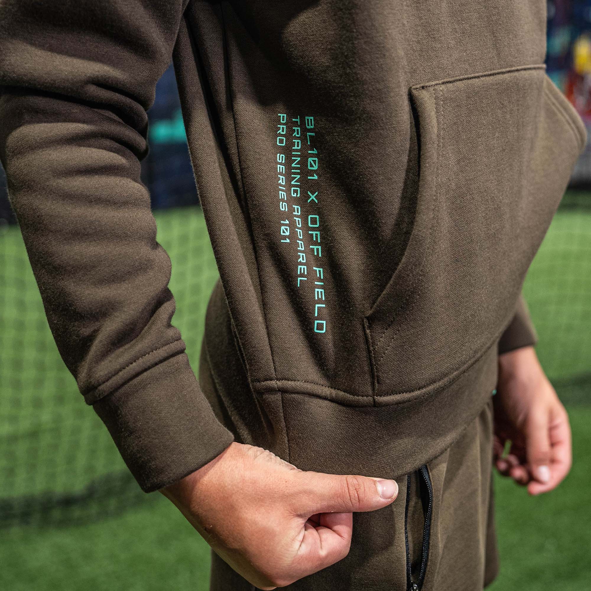 新品　BRIEFING MEN’S LOGO HOODIE オリーブL Georgia Bushcraft Original Logo Hoodie - Military Green