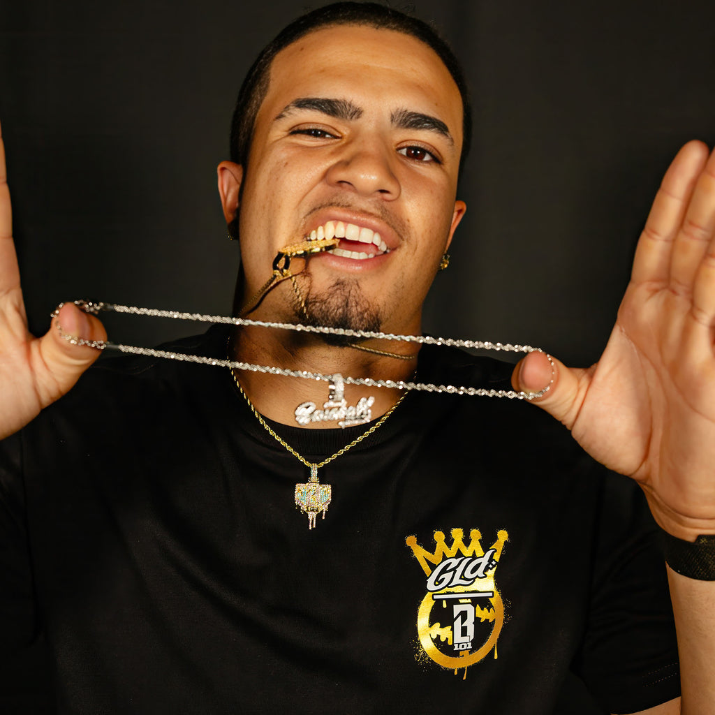 Model wearing Yellow Gold BL101 Drip Plate necklace
