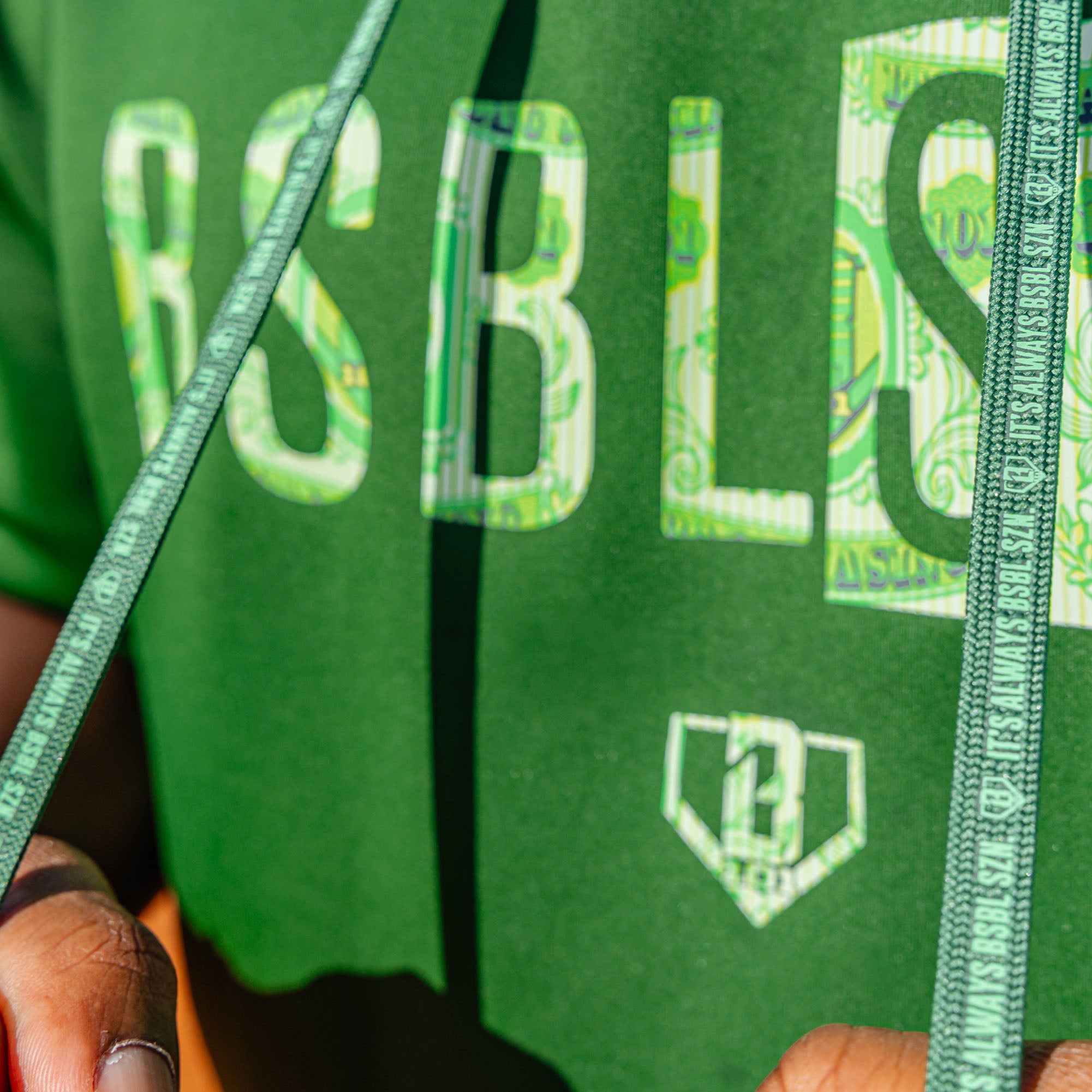 BSBL-SZN Short Sleeve Hoodie V3 - Dark Green/Bag Chaser - Baseball