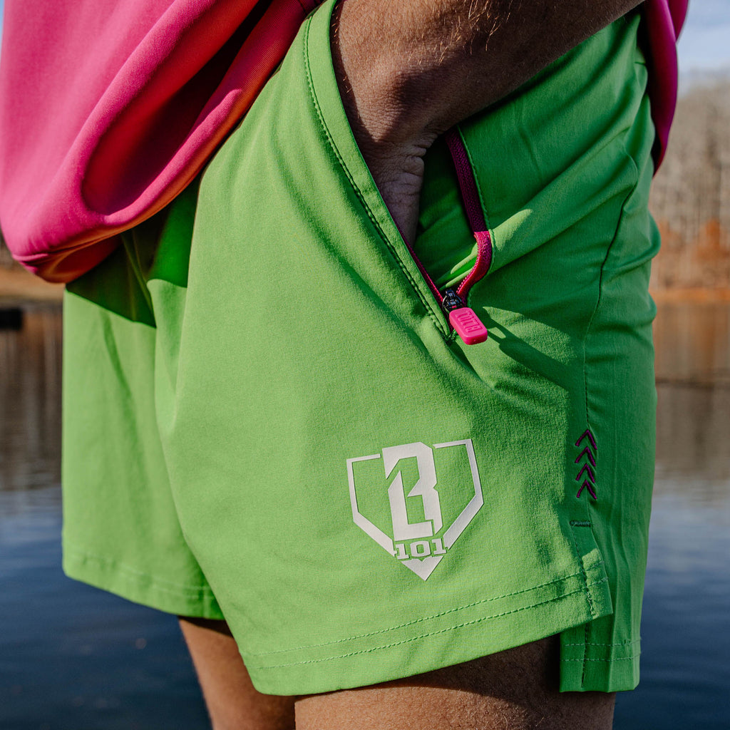 Realtree Pro Series Shorts V2 with Liner - Green/Aspect-Pink