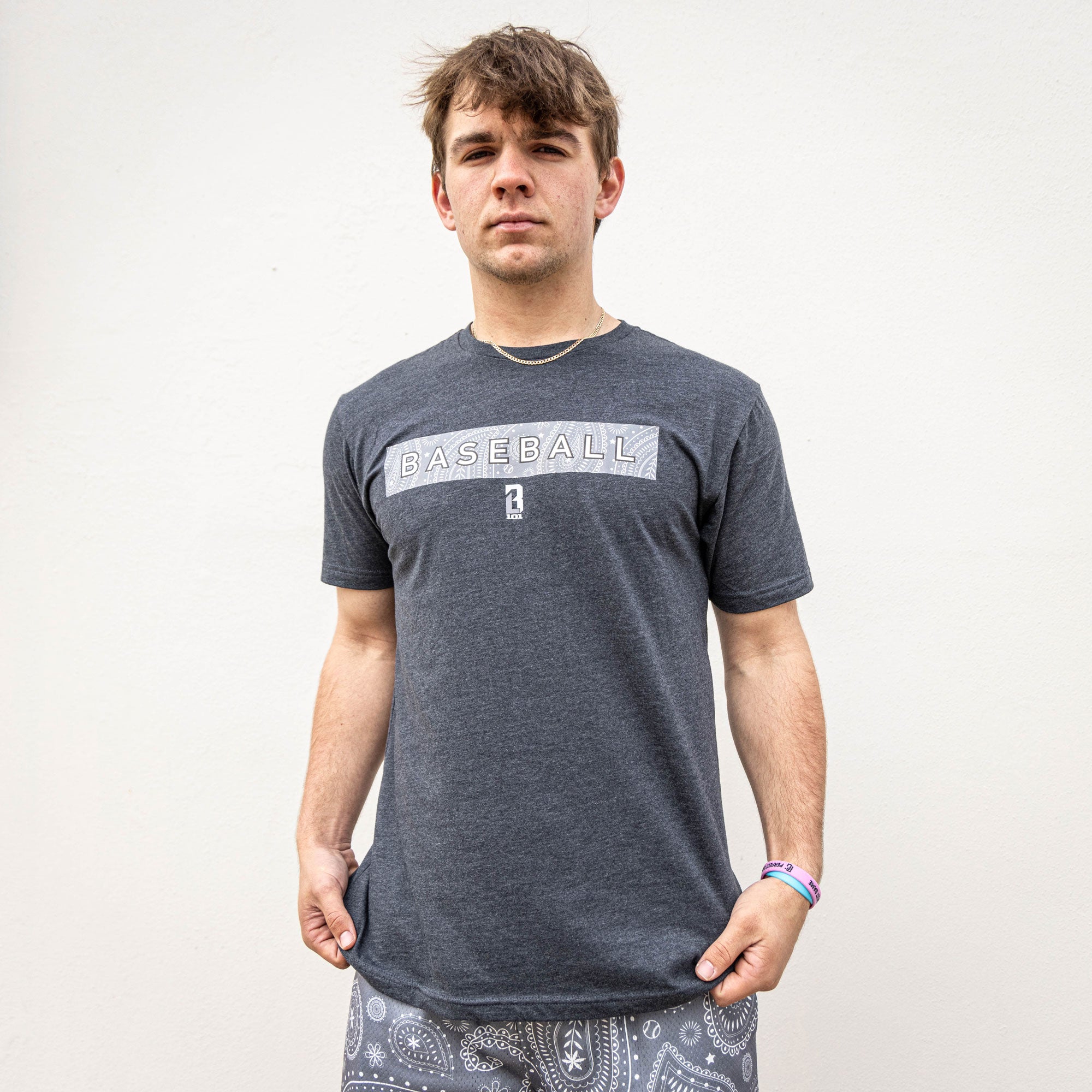 Gray paisley tshirt