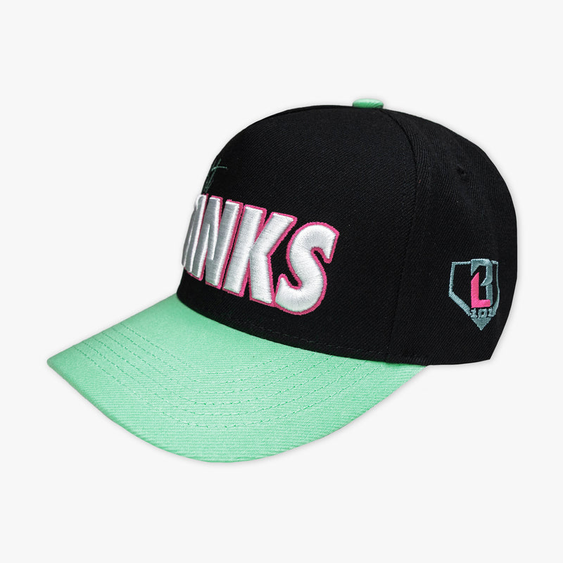 Black hat with "Hit Tanks" design — product view