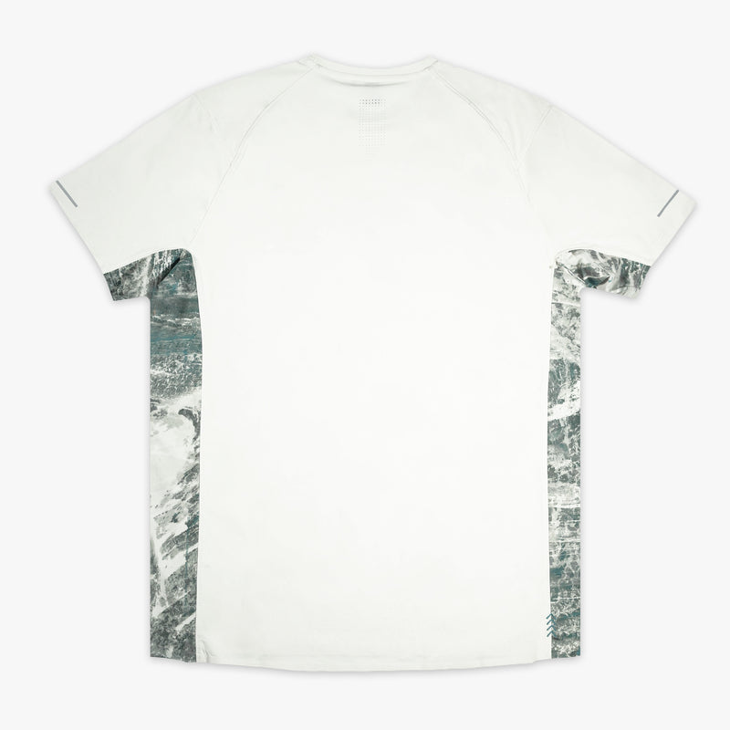 White Realtree Aspect Diamond Tech Camo vented tee — back view