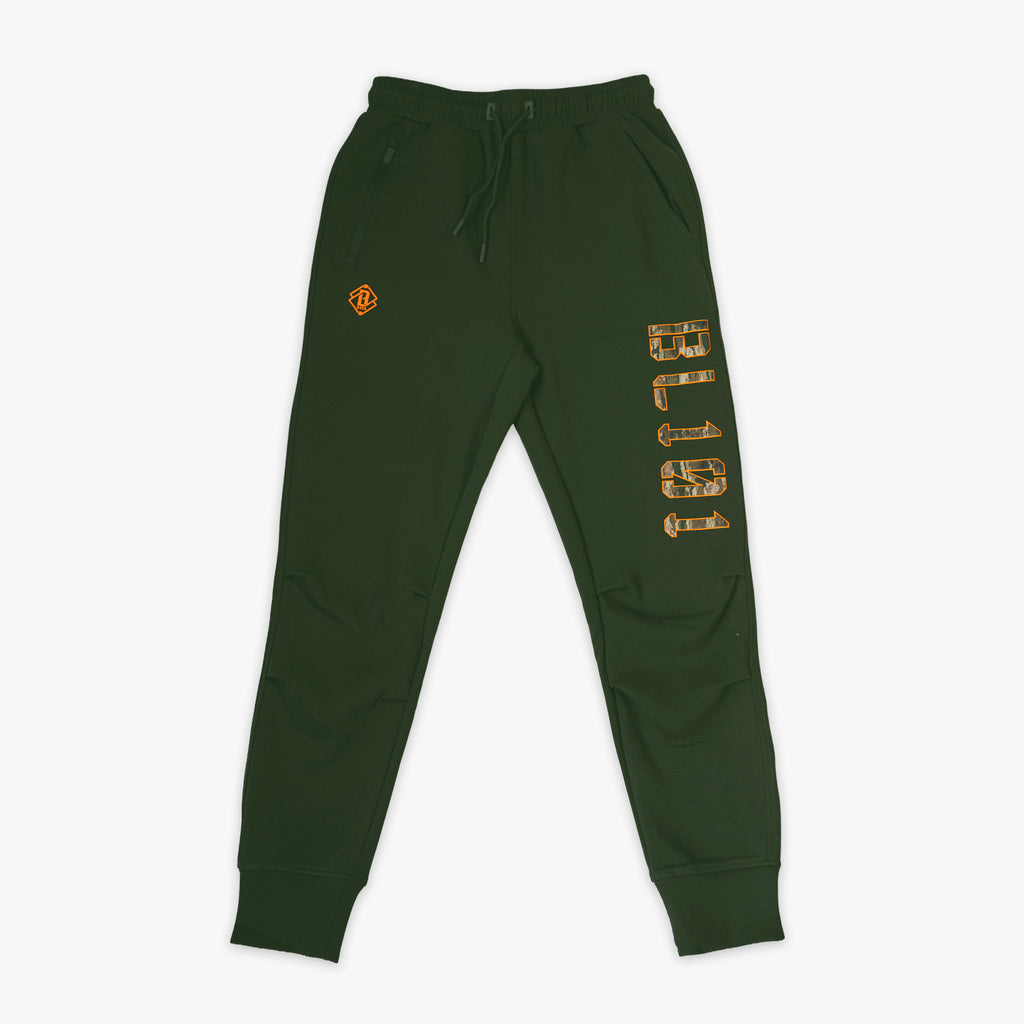 Green Realtree Legacy Diamond Relaxed Fit Camo joggers — front view