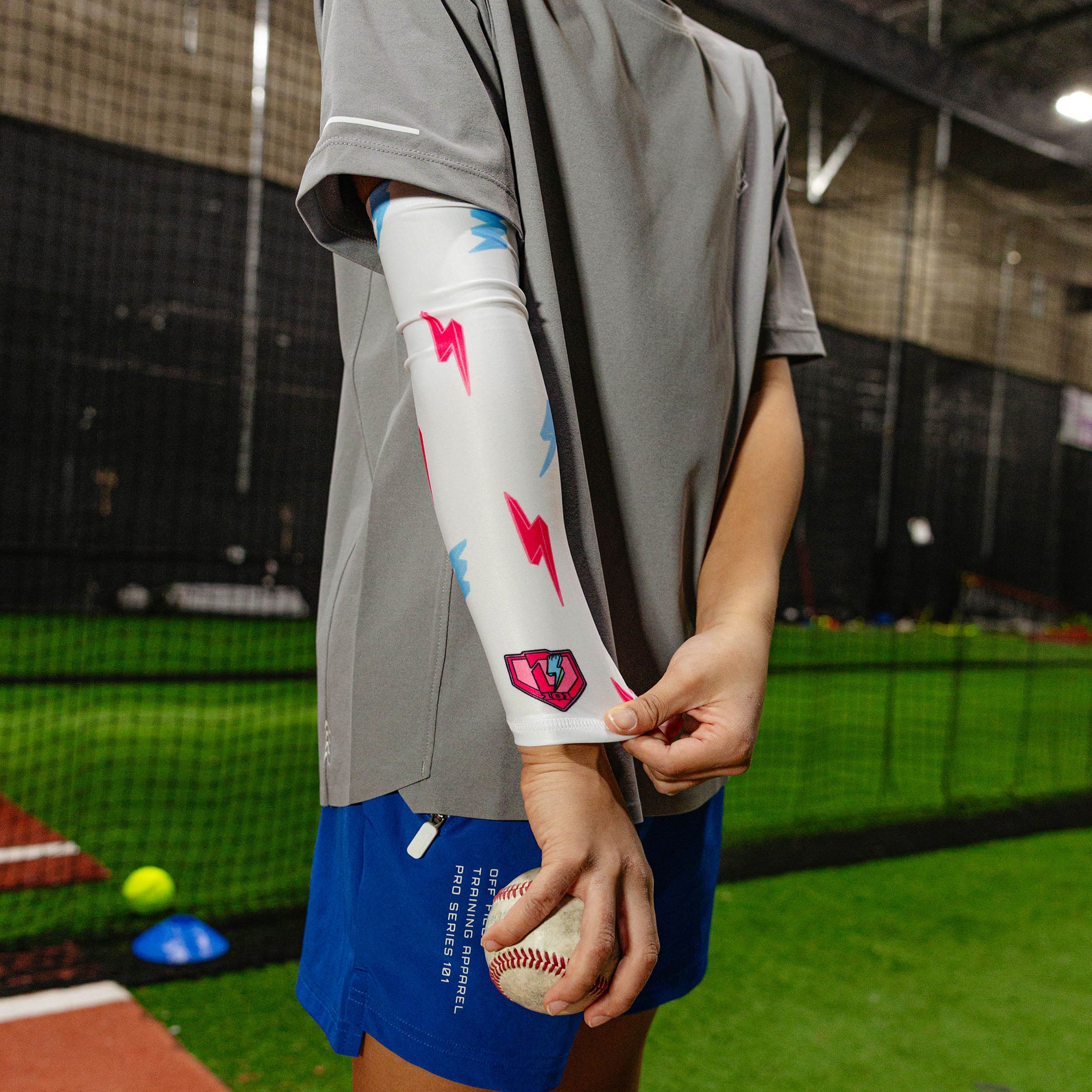 Rain Delay Lightning Youth Arm Sleeve - White/Pink/Blue
